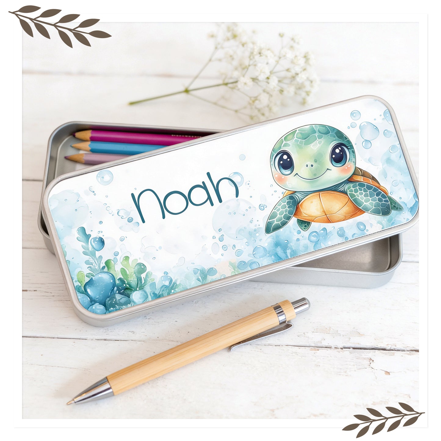 Stiftebox aus Metall mit Wunschname - Design Schildkröte