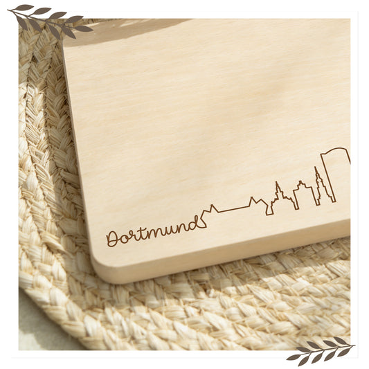 Frühstücksbrett Dortmund Skyline – Massives Buchenholz