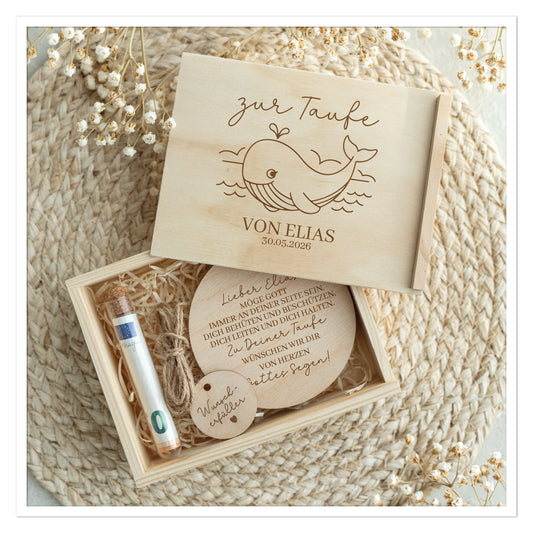 Geldgeschenk Taufe Holzbox mit Wal – personalisiert