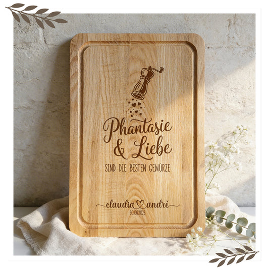 Personalisiertes Schneidebrett mit Gravur – Phantasie & Liebe