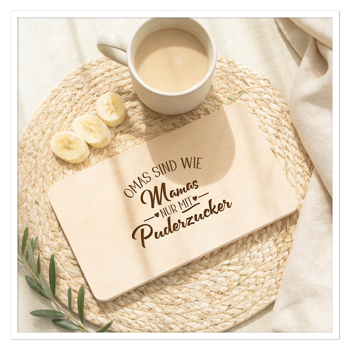 Schneidebrett aus Buche „Omas sind wie Mamas nur mit Puderzucker“