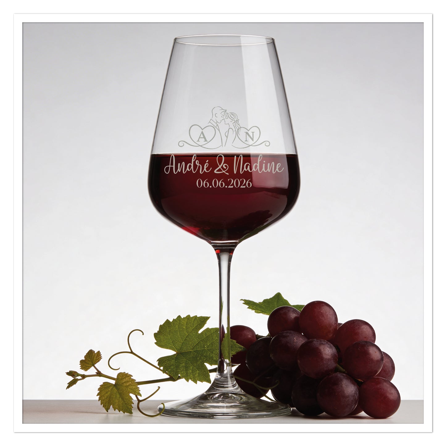 Personalisiertes Weinglas Hochzeitspaar mit Name + Datum